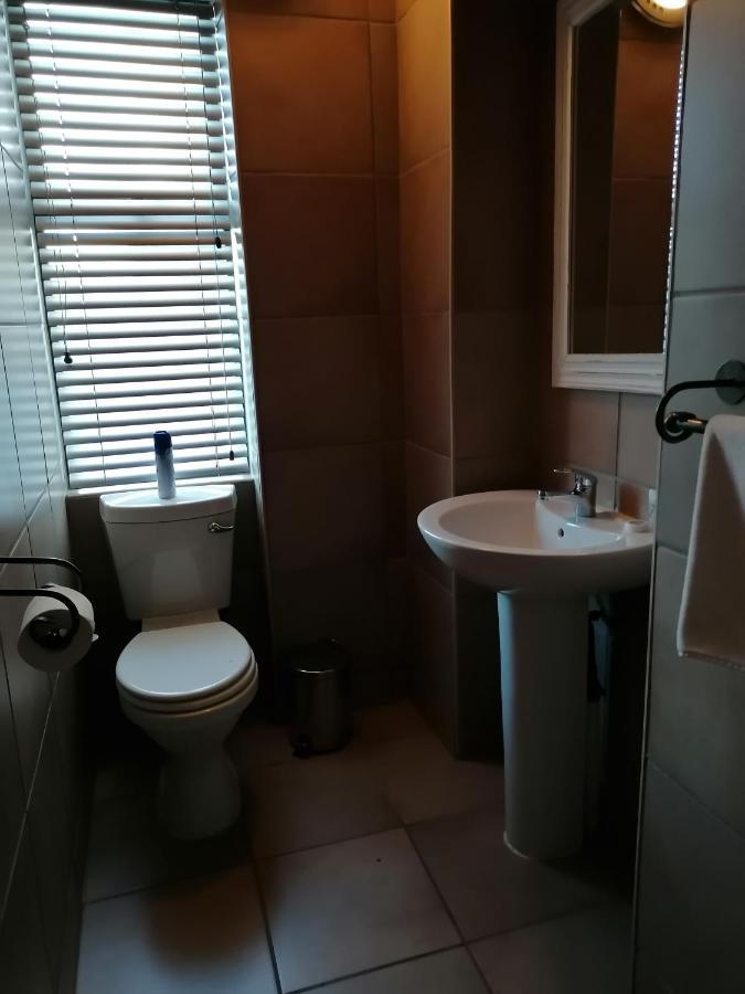 De Akker Guest House Bloemfontein Kültér fotó